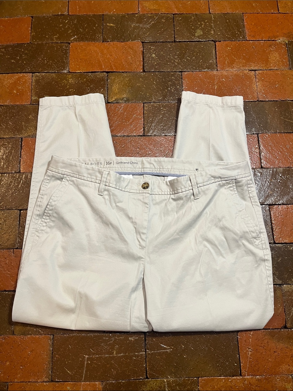 TALBOTS 16 Petite Girlfriend Chino’s 27 inch inseam khaki 3190